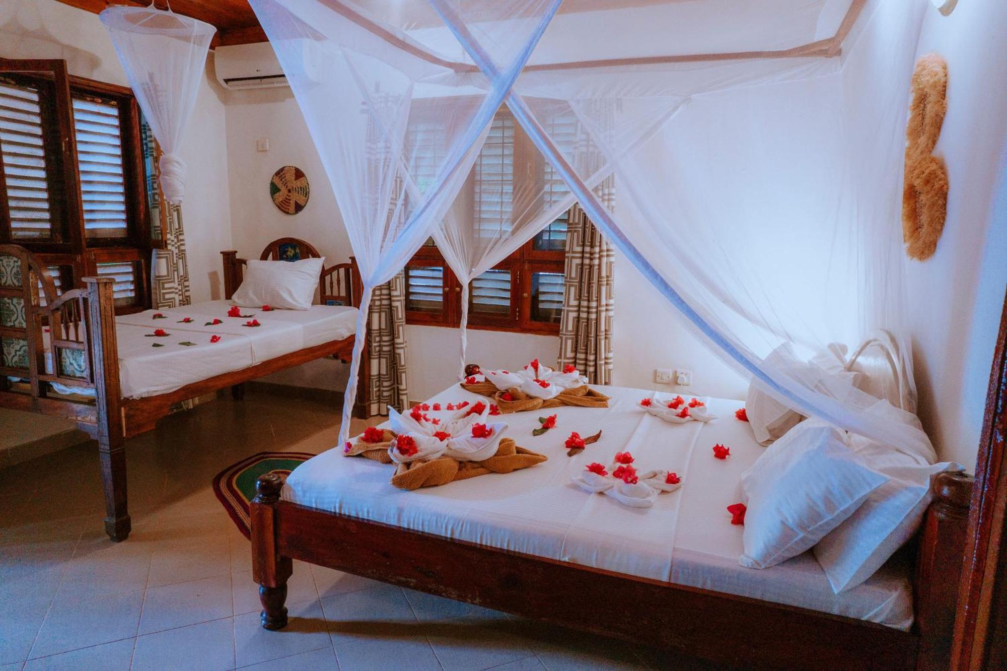 Mambo Ocean Resort Pwani Mchangani Exterior photo