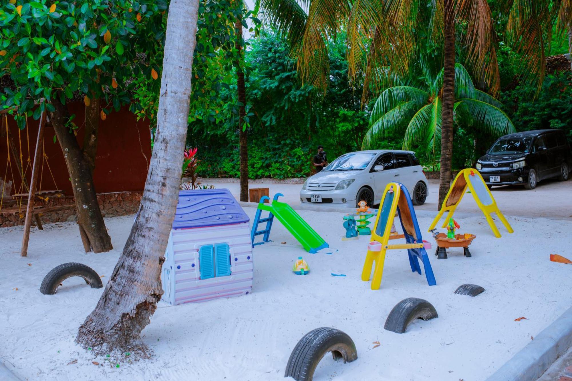 Mambo Ocean Resort Pwani Mchangani Exterior photo
